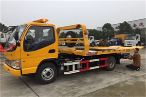 天祝哪里有拖车服务