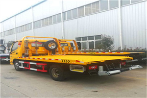 天祝附近拖车救援搭电